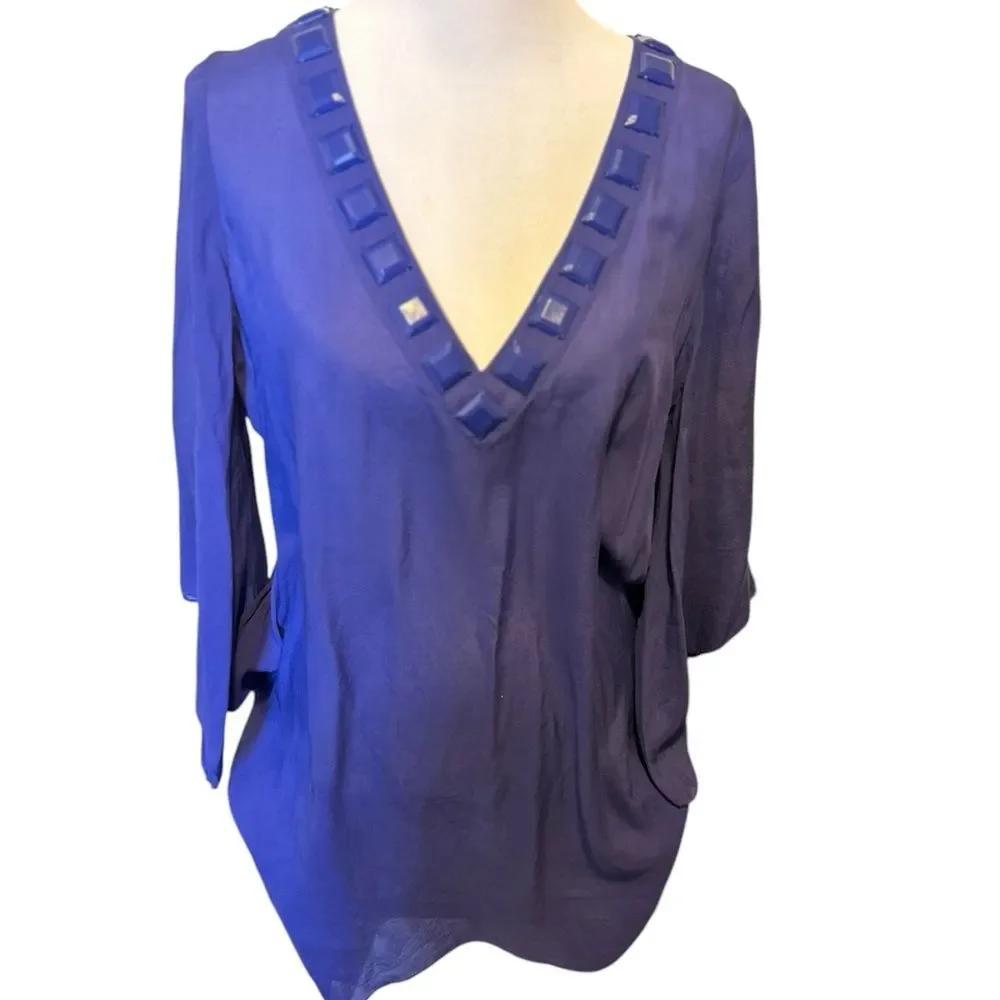 Carmen Marc Valvo 100% Silk Women’s Sheer Embellished V-Neck Tunic Top Size XS/S - Picture 2 of 7